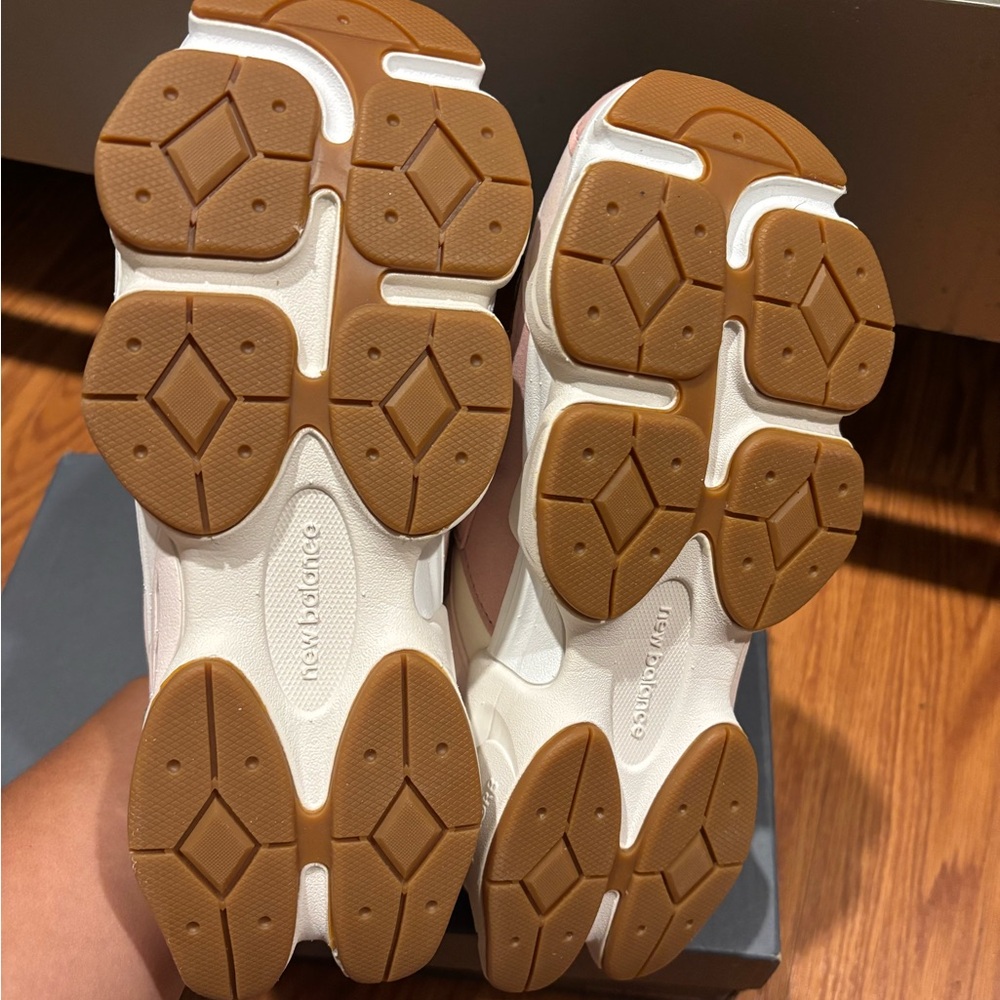 New Balance Women's Pink and Cream Chunky Sneakers - Picture 6 of 6